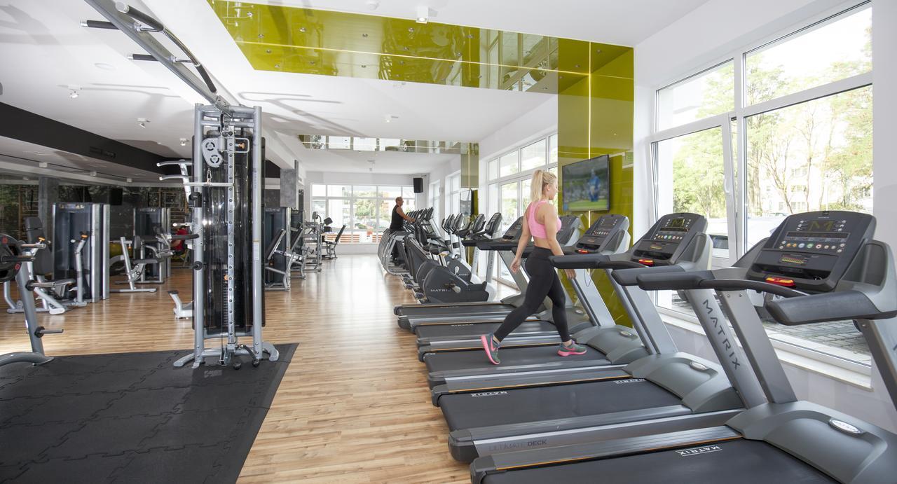 그랜드 루비치 우즈드로비스코 우스트카 호텔 외부 사진 A gym in Germany